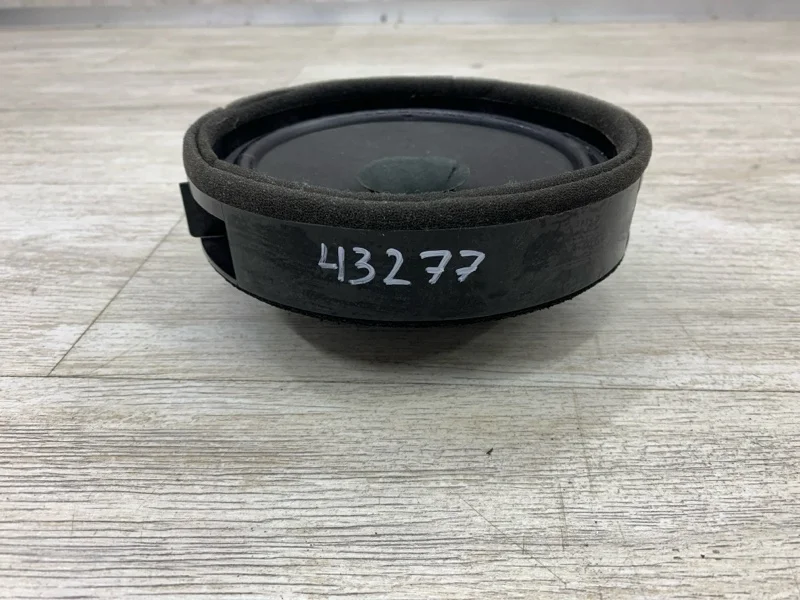 Динамик PEUGEOT 4008 2014 8720A147 ХЭТЧБЕК DV6C, задний правый