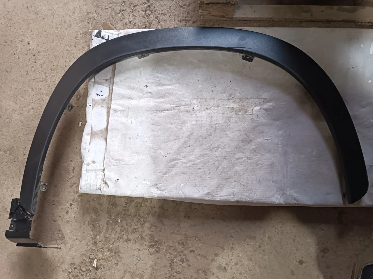 Расширитель крыла Exeed LX 2024 609000409AA, передний правый