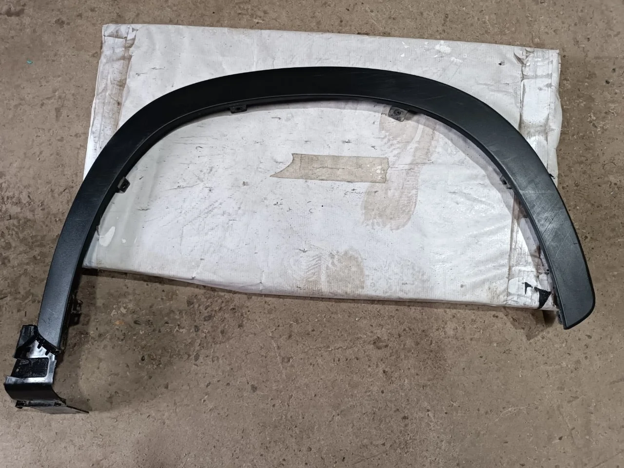 Накладка крыла Exeed LX 2024 609000409AA, передняя правая