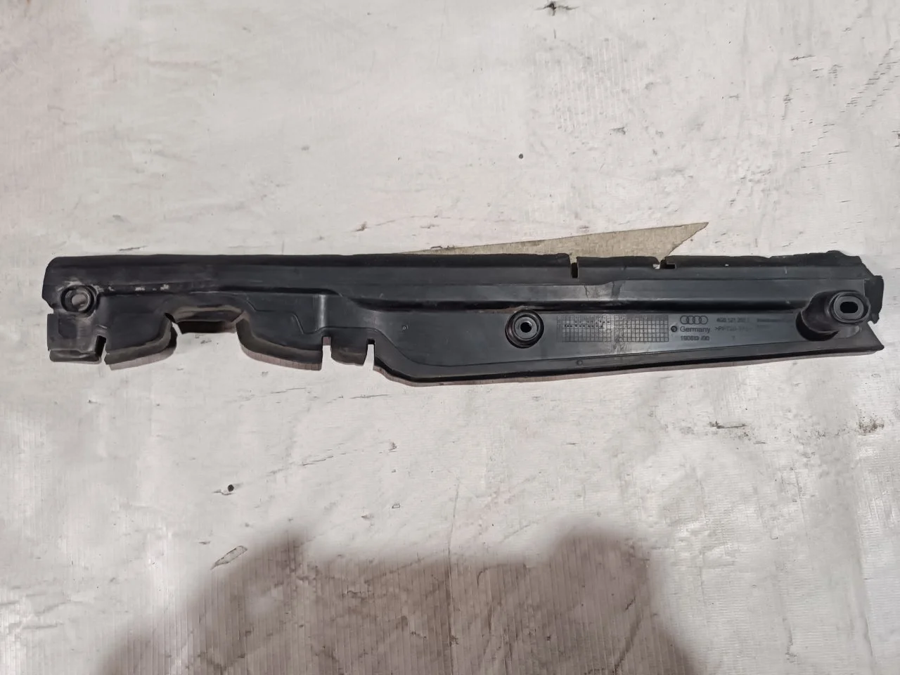 Дефлектор радиатора Audi A6 2017 4G0121292E С7