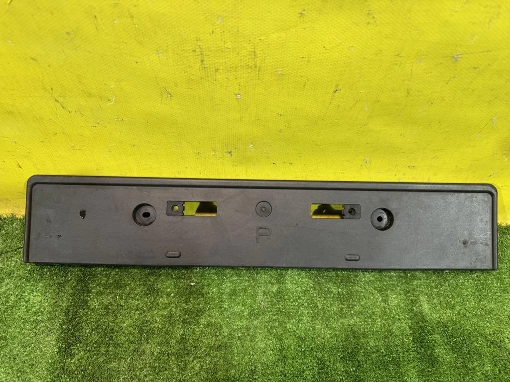 Рамка под номер  Toyota Land Cruiser Prado 150 2017  5211460350 43156