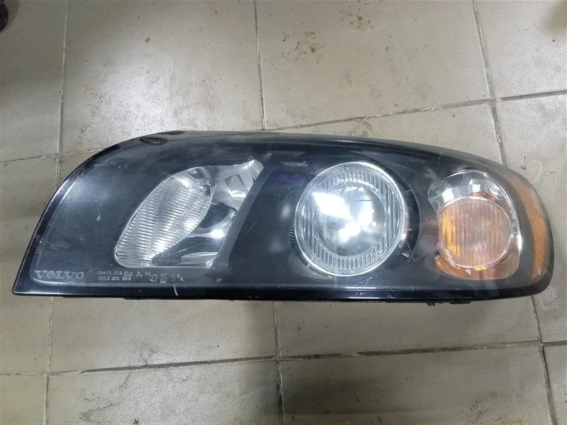 Фара галогеновая Volvo S40 2007 30698873, левая