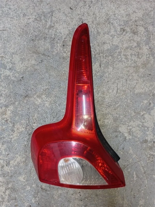 Фонарь Volvo C30 2010 31213917, задний левый