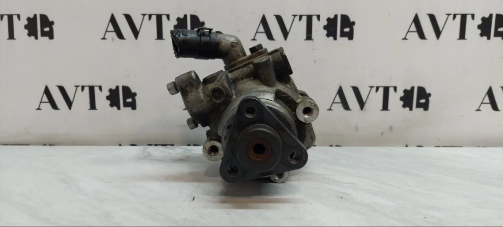 Насос гидроусилителя руля Volkswagen Amarok CDB