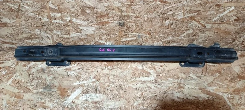 Усилитель бампера BMW 3 2005 E90