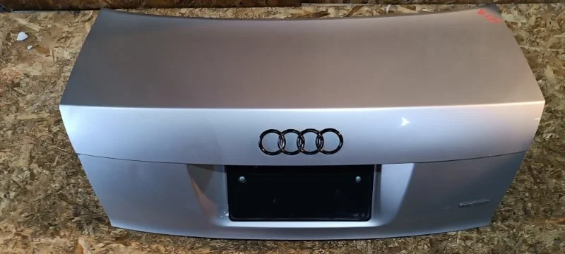Крышка багажника Audi A4 2003 8E2