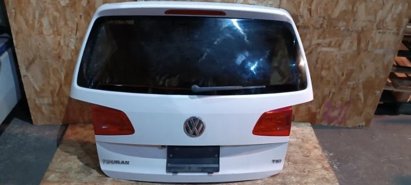 Крышка багажника Volkswagen Touran 2012 1T3