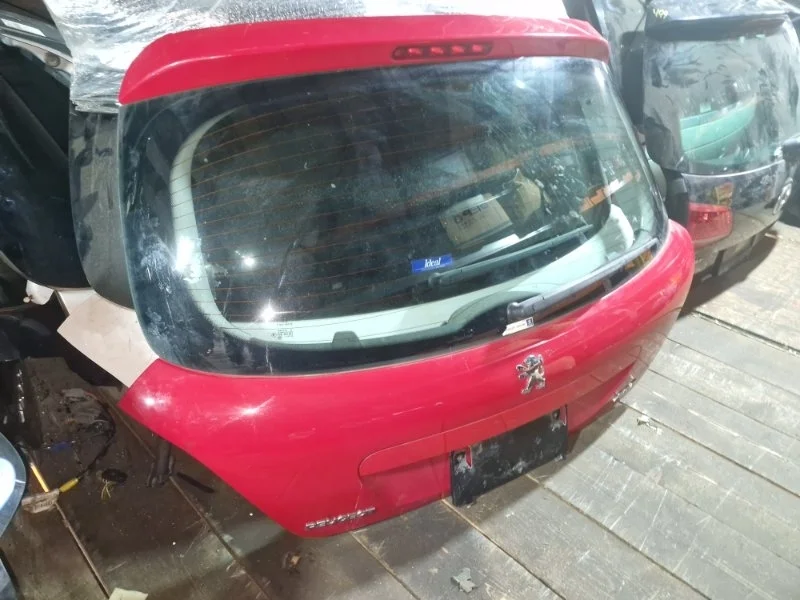 Крышка багажника Peugeot 207 2007 хечбек