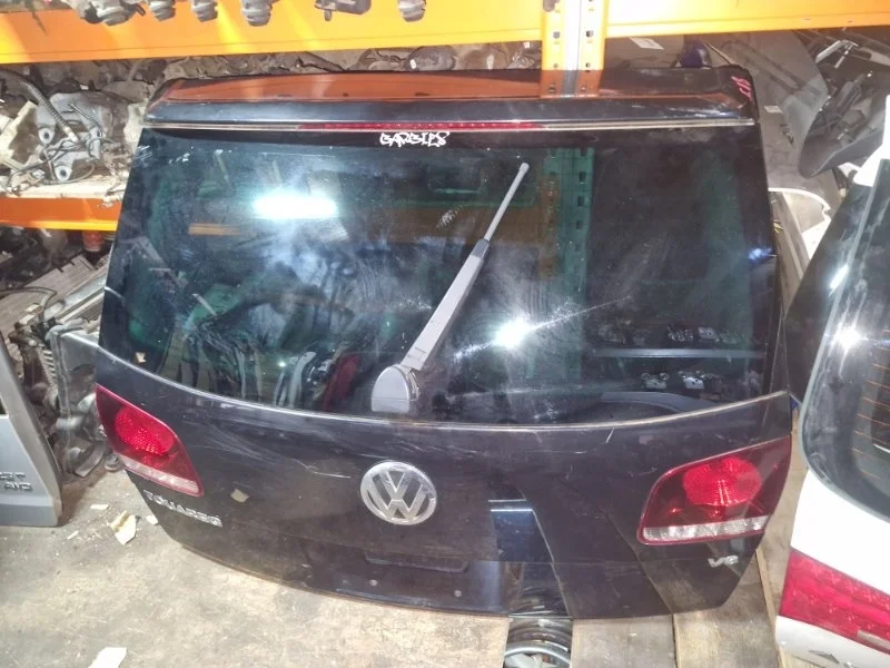 Крышка багажника Volkswagen Touareg 2008 7LA