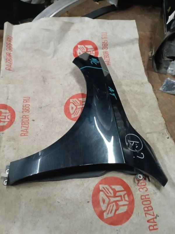 Крыло Mercedes-Benz A-Class 2015 W176