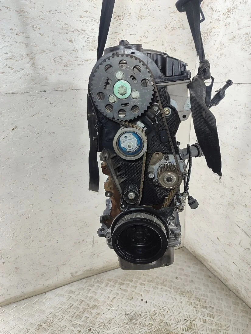 Двигатель AXC Volkswagen Caravelle T5 1.9 Дизель