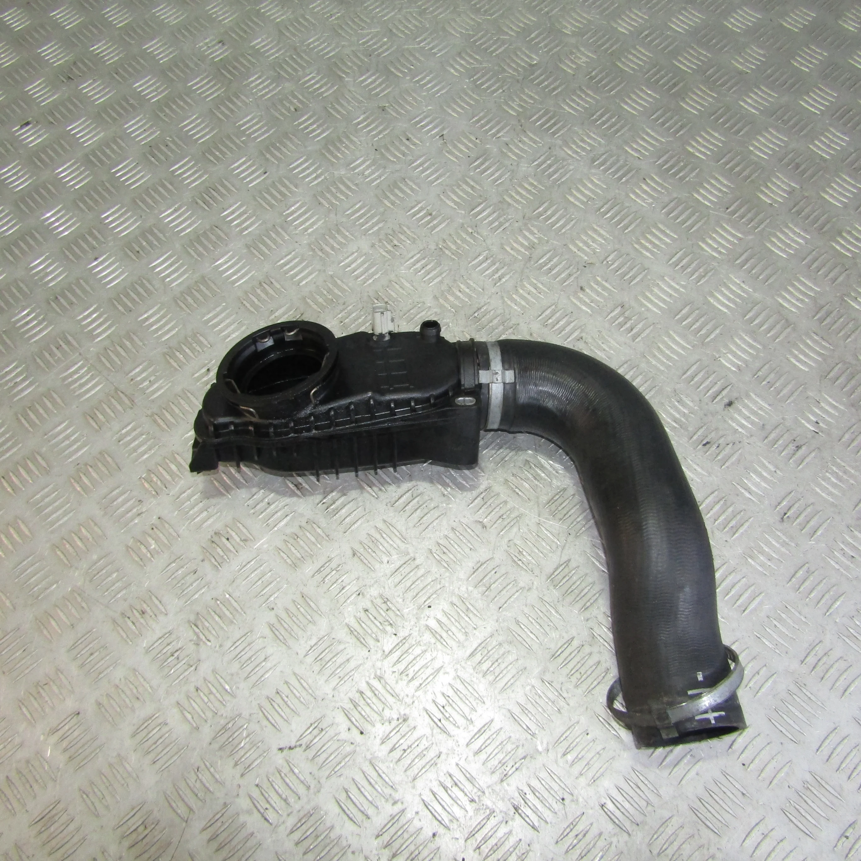 Воздуховод JAGUAR XF I рестайлинг (2011—2015)