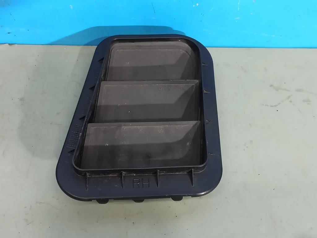 решетка вентиляции Kia Sportage 3 2010-2014  12.06.2012