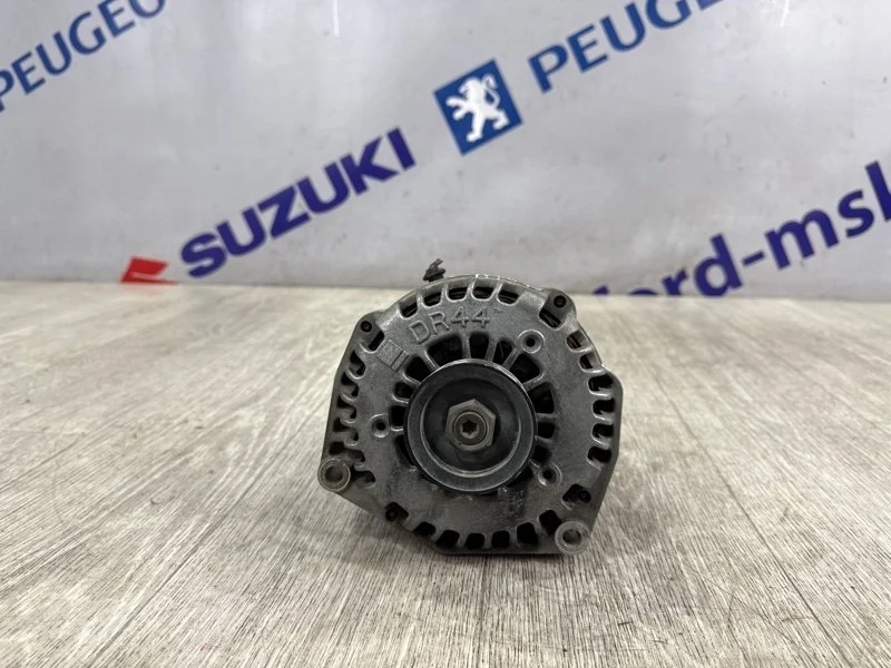 Генератор Chevrolet TAHOE 2010 GMT900