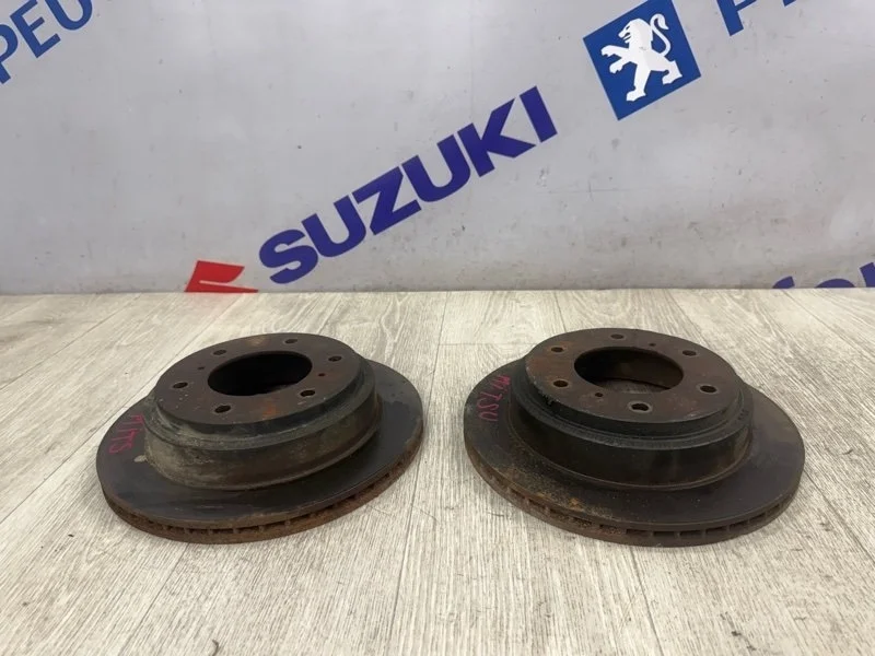 Тормозной диск Mitsubishi Pajero 2009 V93W