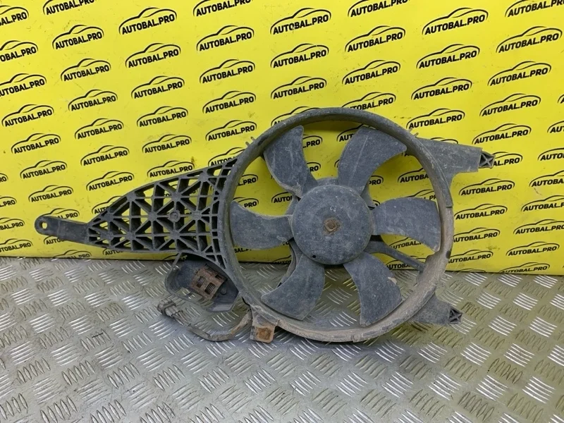Вентилятор радиатора Nissan Navara (D40) 2004-2015 2008 92120EB400 ПИКАП 2.5 D YD25DDTI