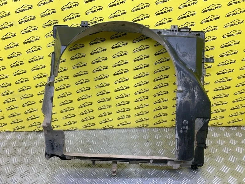 Диффузор вентилятора Nissan Navara (D40) 2004-2015 2008 21476EB300 ПИКАП 2.5 D YD25DDTI