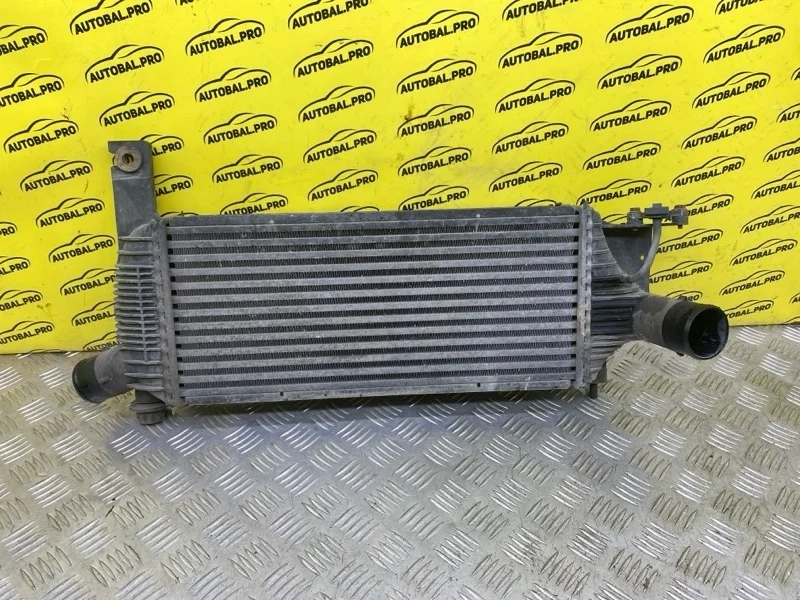 Интеркулер Nissan Navara (D40) 2004-2015 2008 14461EB360 ПИКАП 2.5 D YD25DDTI