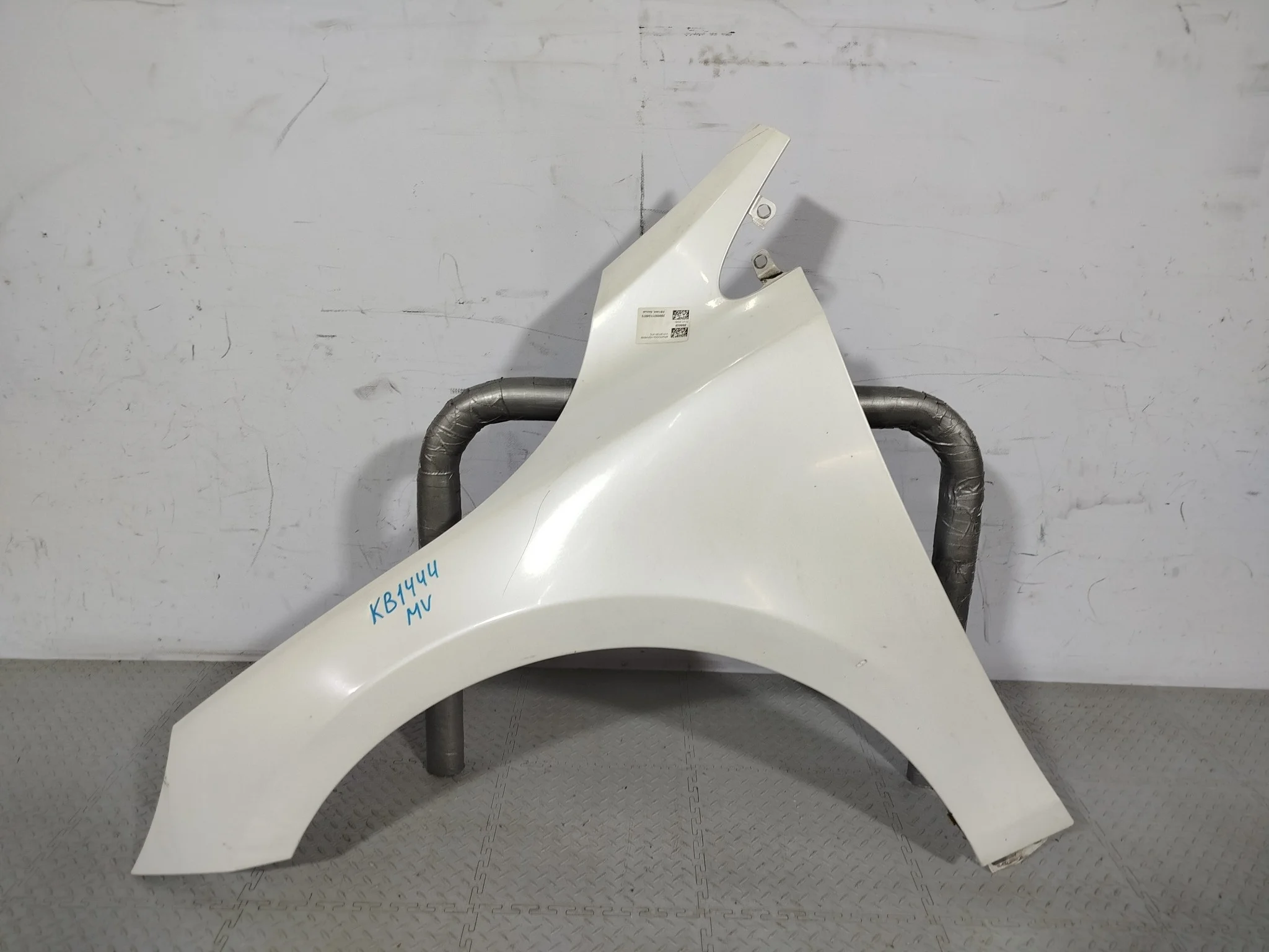 КРЫЛО VOLVO V40 31301261 белый KB1444