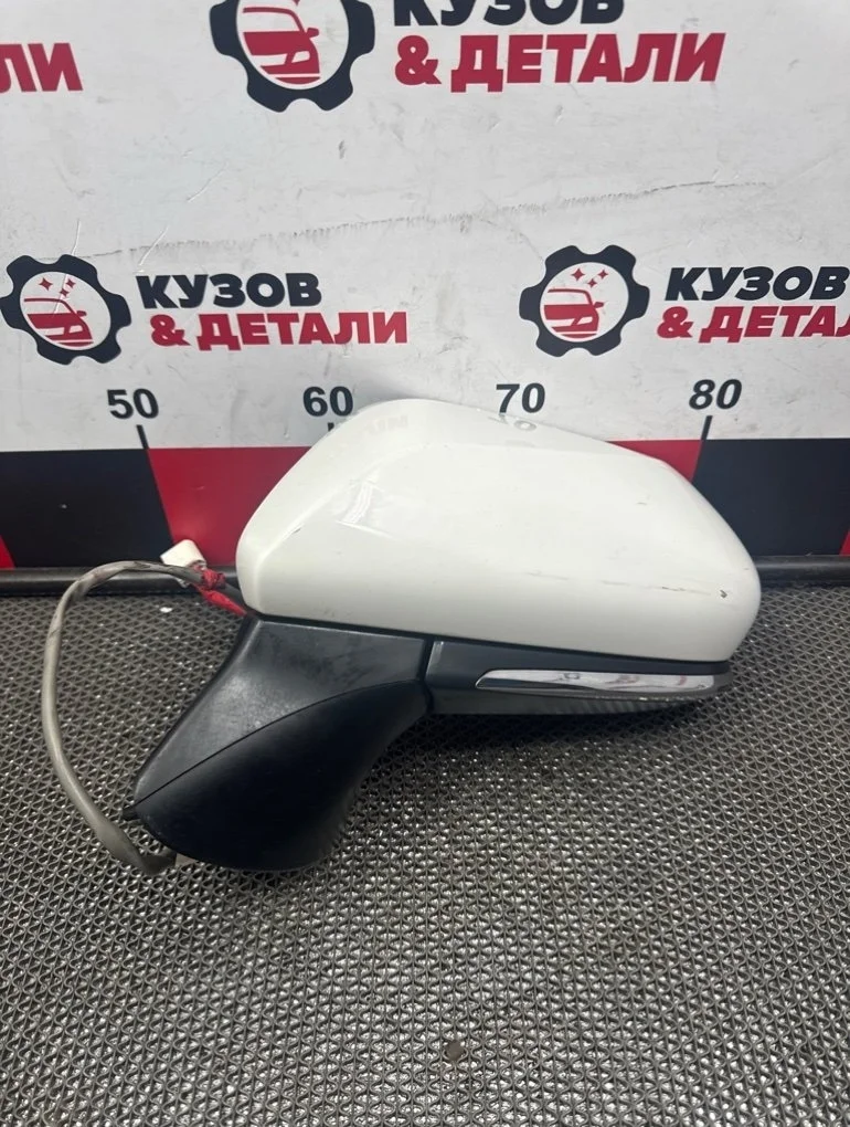 Зеркало заднего вида боковое левое Toyota Camry