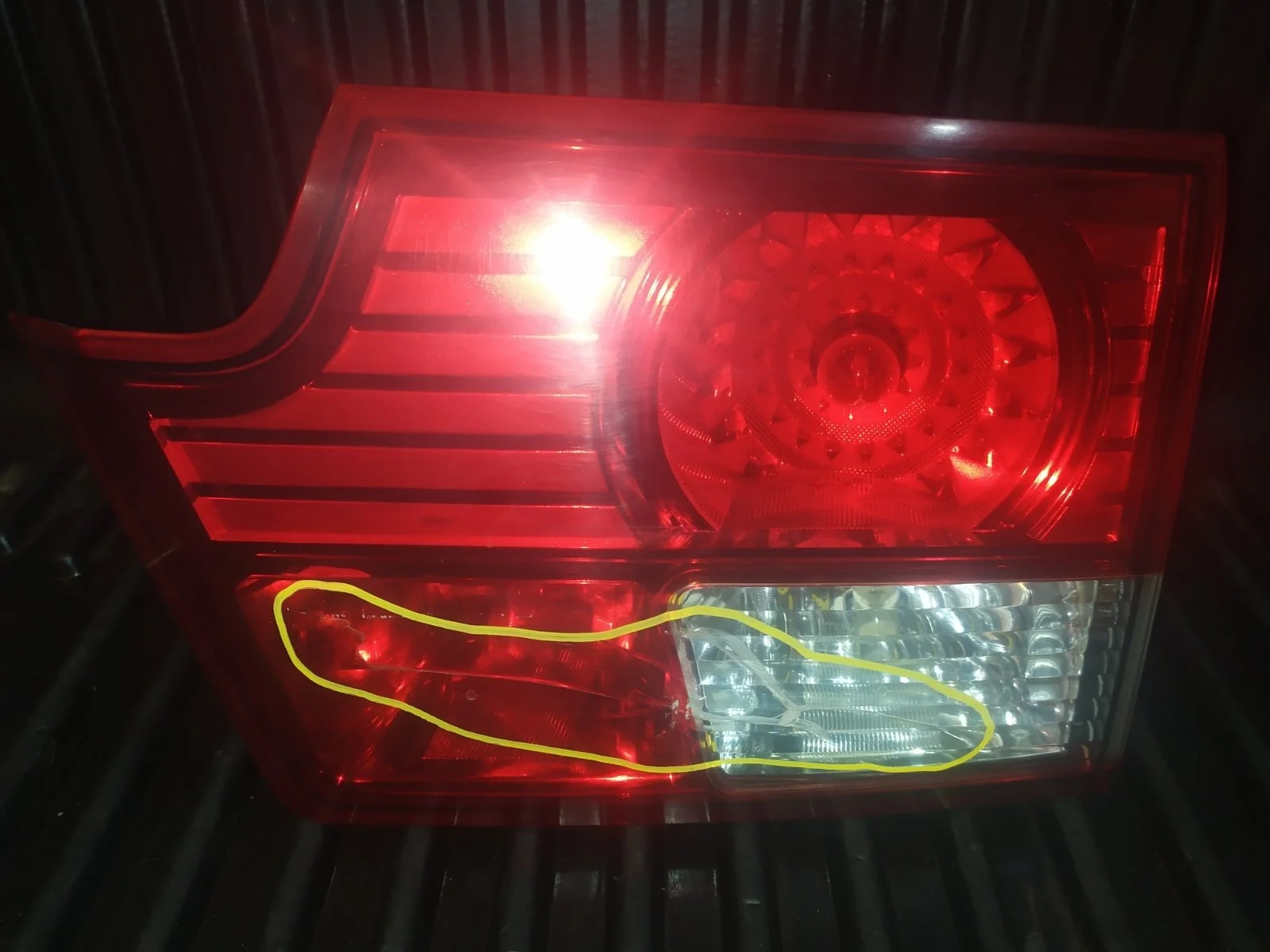 Фонарь Ssangyong Kyron 2010 D130