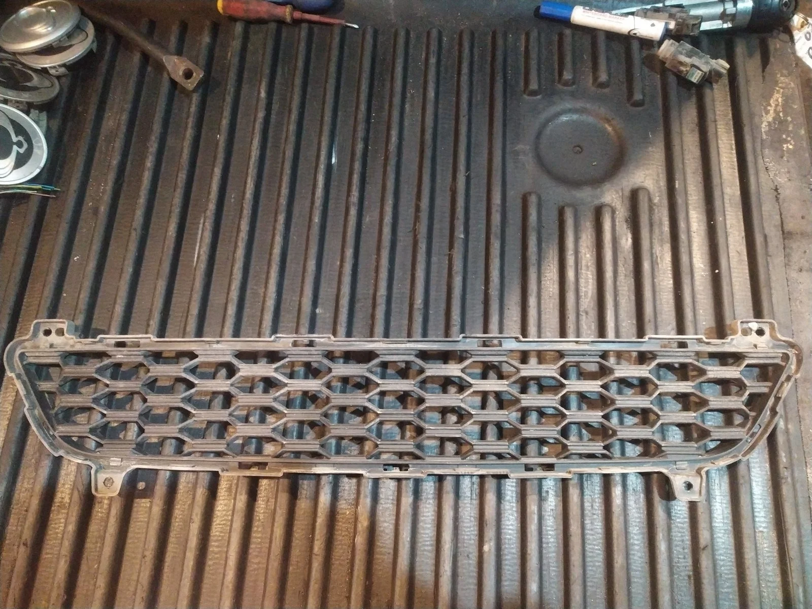 Решетка бампера SsangYong Rexton 2013 Y290