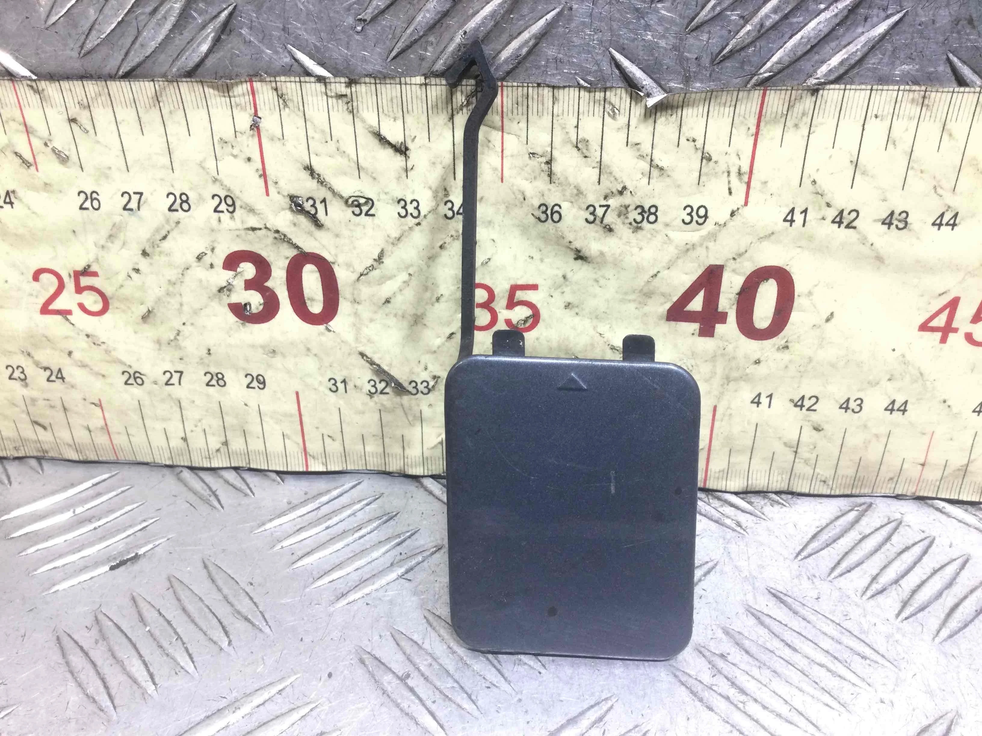 Заглушка (решетка) в бампер задний Mercedes E-klasse E-klasse (W211) 2002 - 2009 дизель 3.0 CDI Автомат Седан