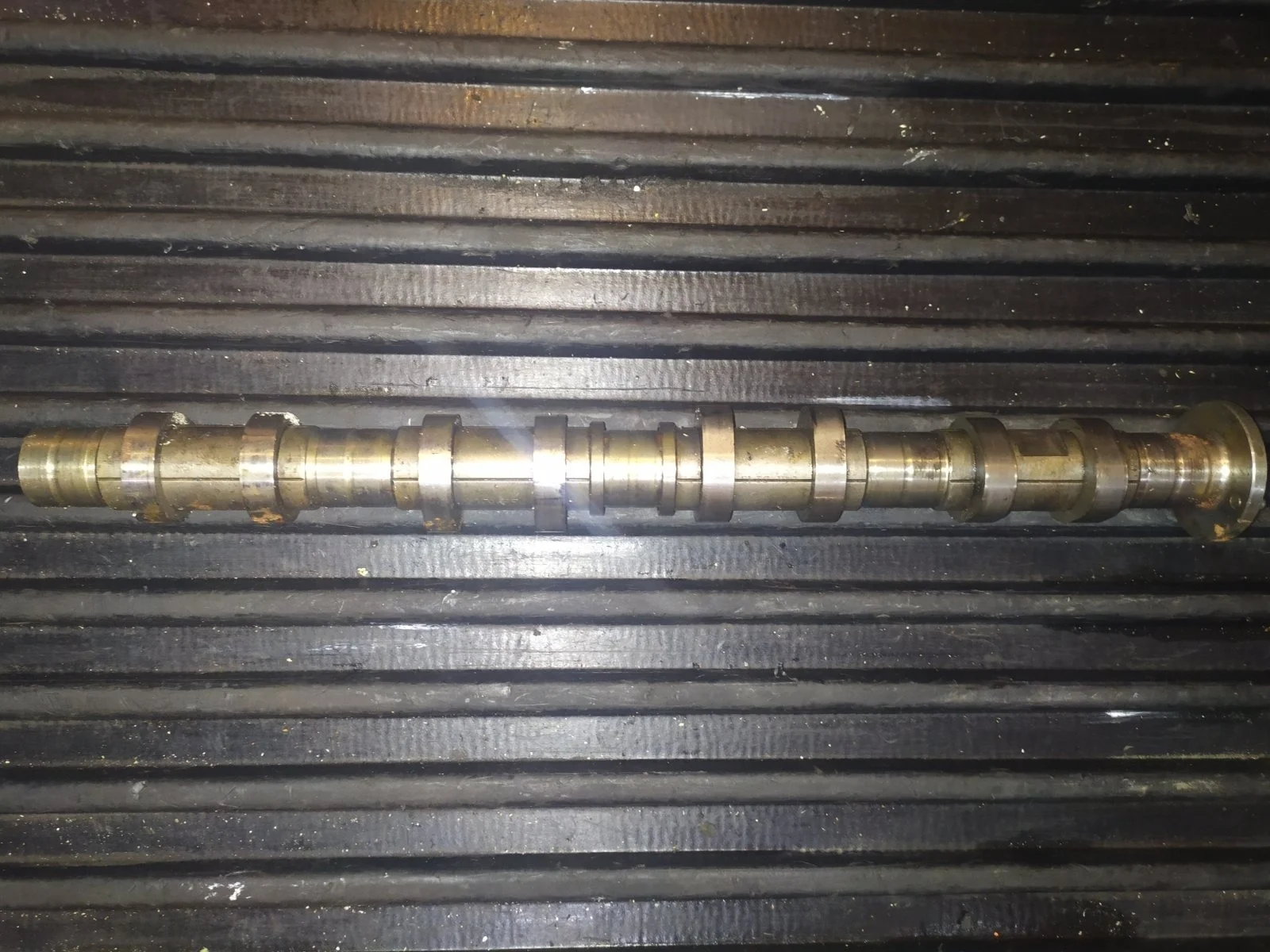 Распредвал выпускной Ssangyong Kyron