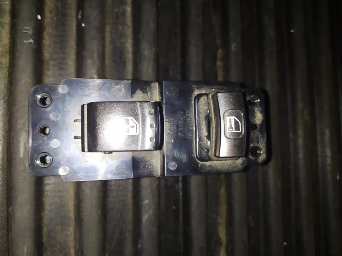 Выключатель стеклоподъемников Ssangyong Kyron