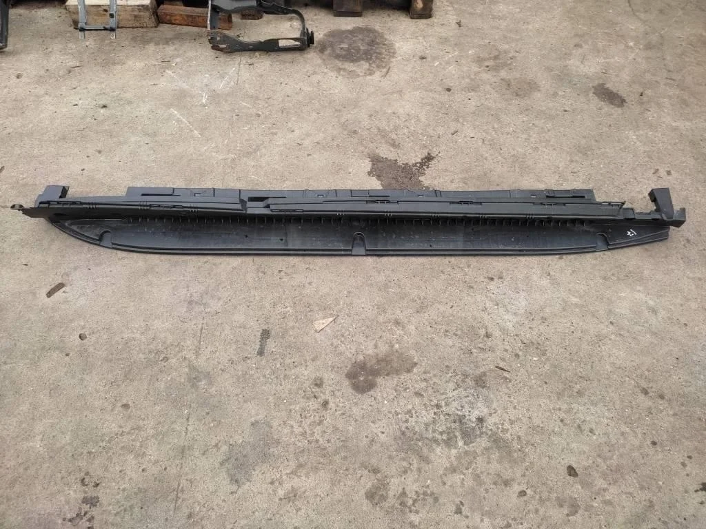 Кронштейн крепления порога Mercedes-Benz