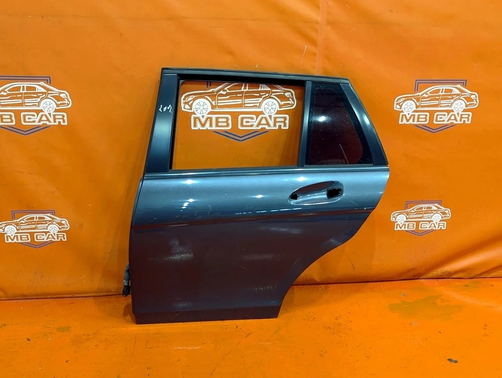 Дверь задняя левая Mercedes-Benz