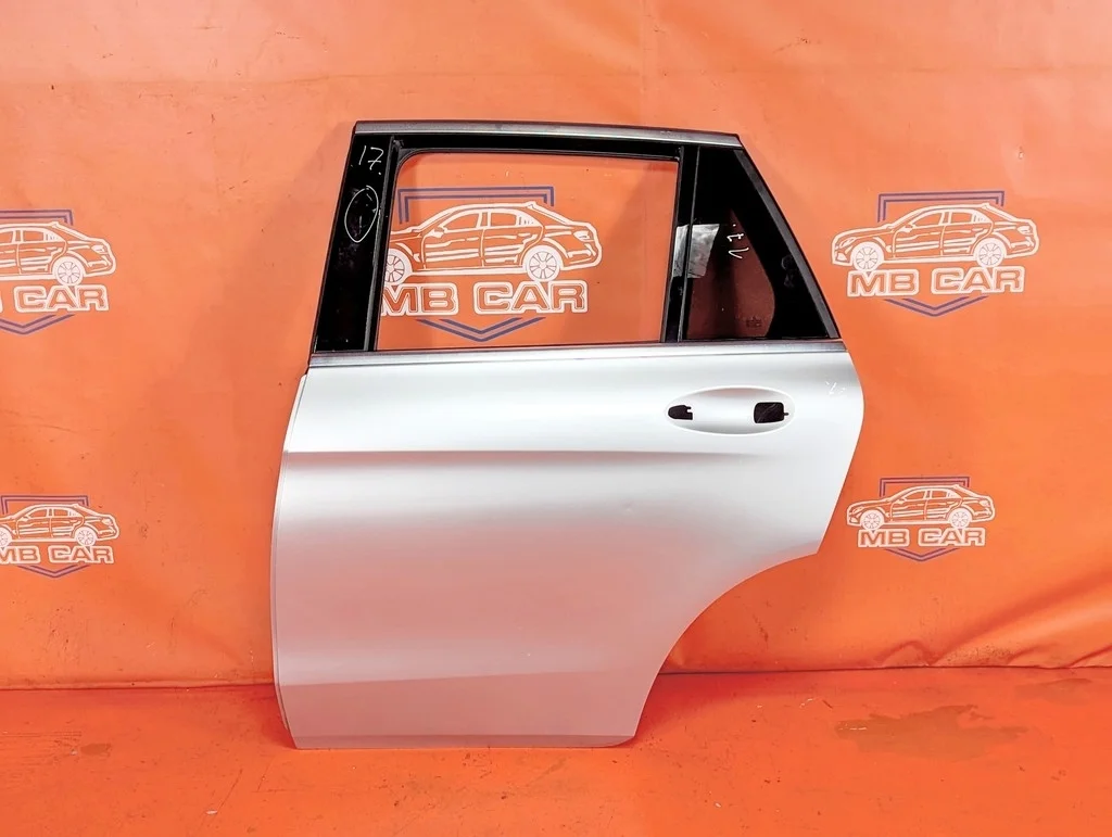 Дверь задняя левая Mercedes-Benz