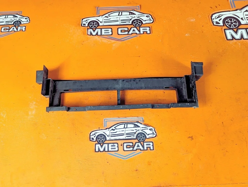 Воздуховод радиатора Mercedes-Benz