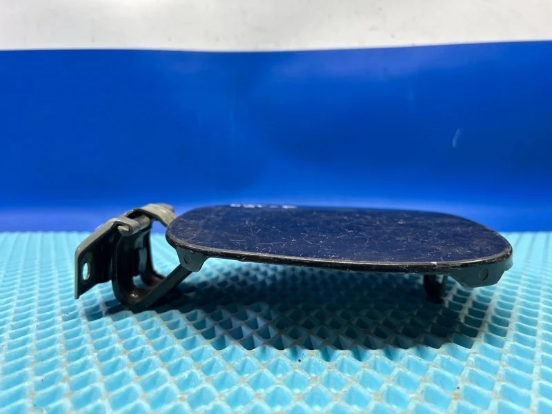 Лючок бензобака Mitsubishi Outlander XL 2010 5940A045 CW4W 2.0 4B11