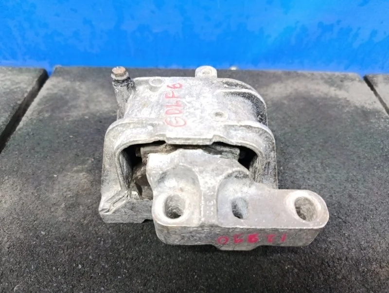 Подушка ДВС Volkswagen Golf 6 2009-2013 1K0199262L