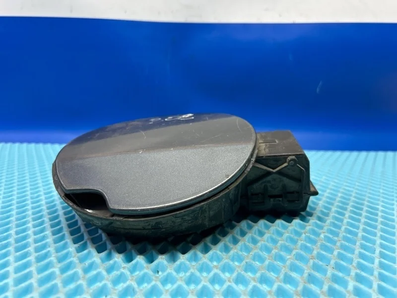 Лючок бензобака Peugeot 308 2014 1517F4 4A 1.6 EP6