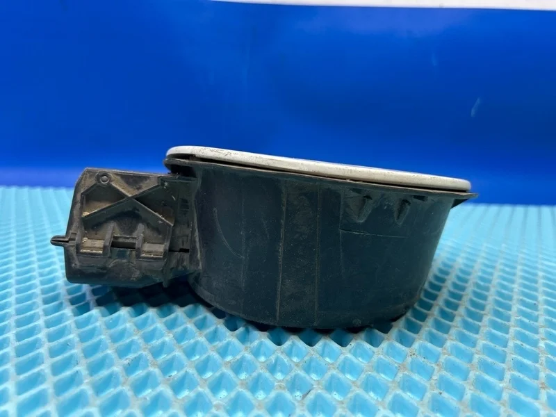 Лючок бензобака Peugeot 308 2012 1517F4 4A 1.6 EP6