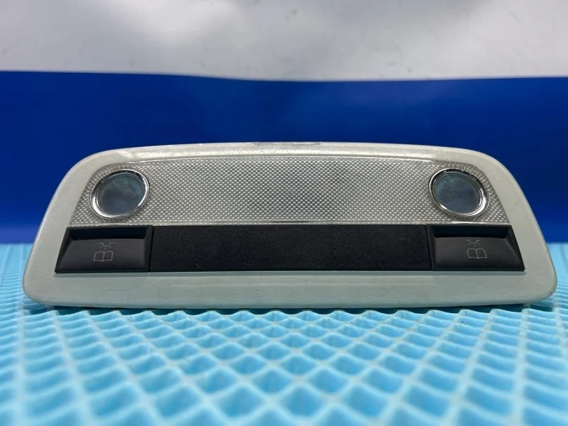 Плафон салона Mercedes-Benz C-Class 2015 A2048204901 W204 1.8 M271