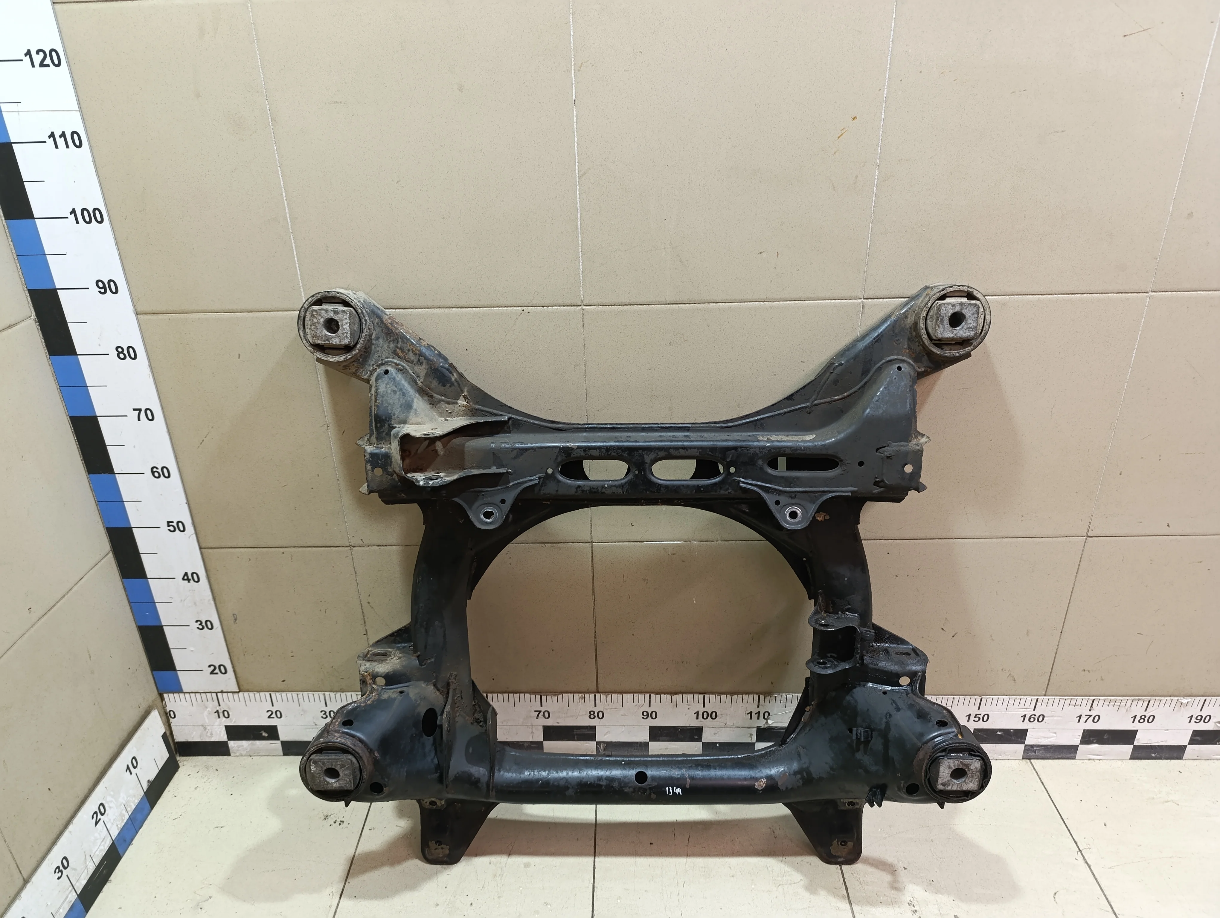 Балка подмоторная Cayenne 2003-2010