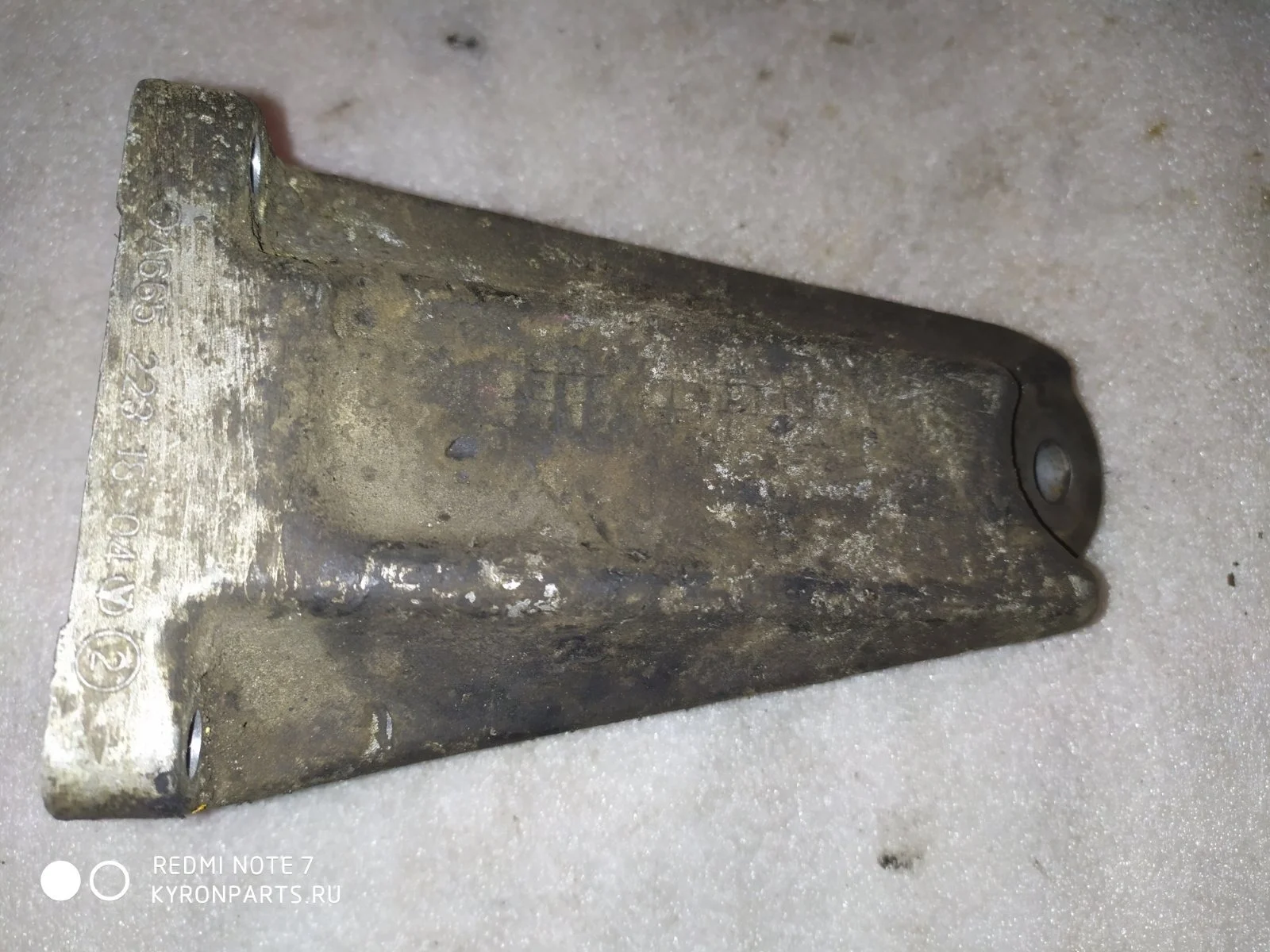 Кронштейн крепления двигателя Ssangyong Kyron