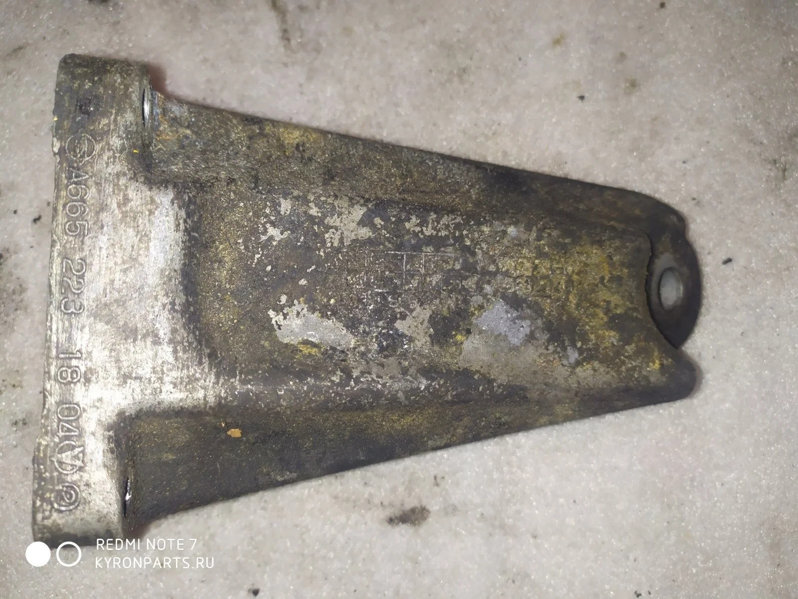 Кронштейн крепления двигателя Ssangyong Kyron