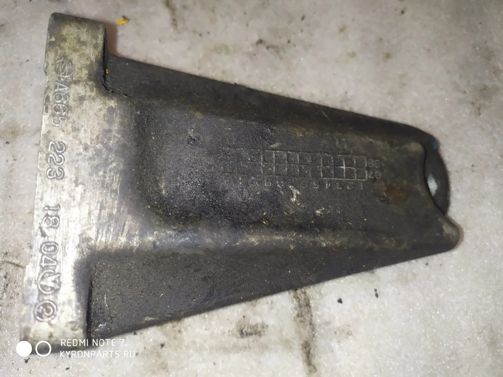 Кронштейн крепления двигателя Ssangyong Kyron