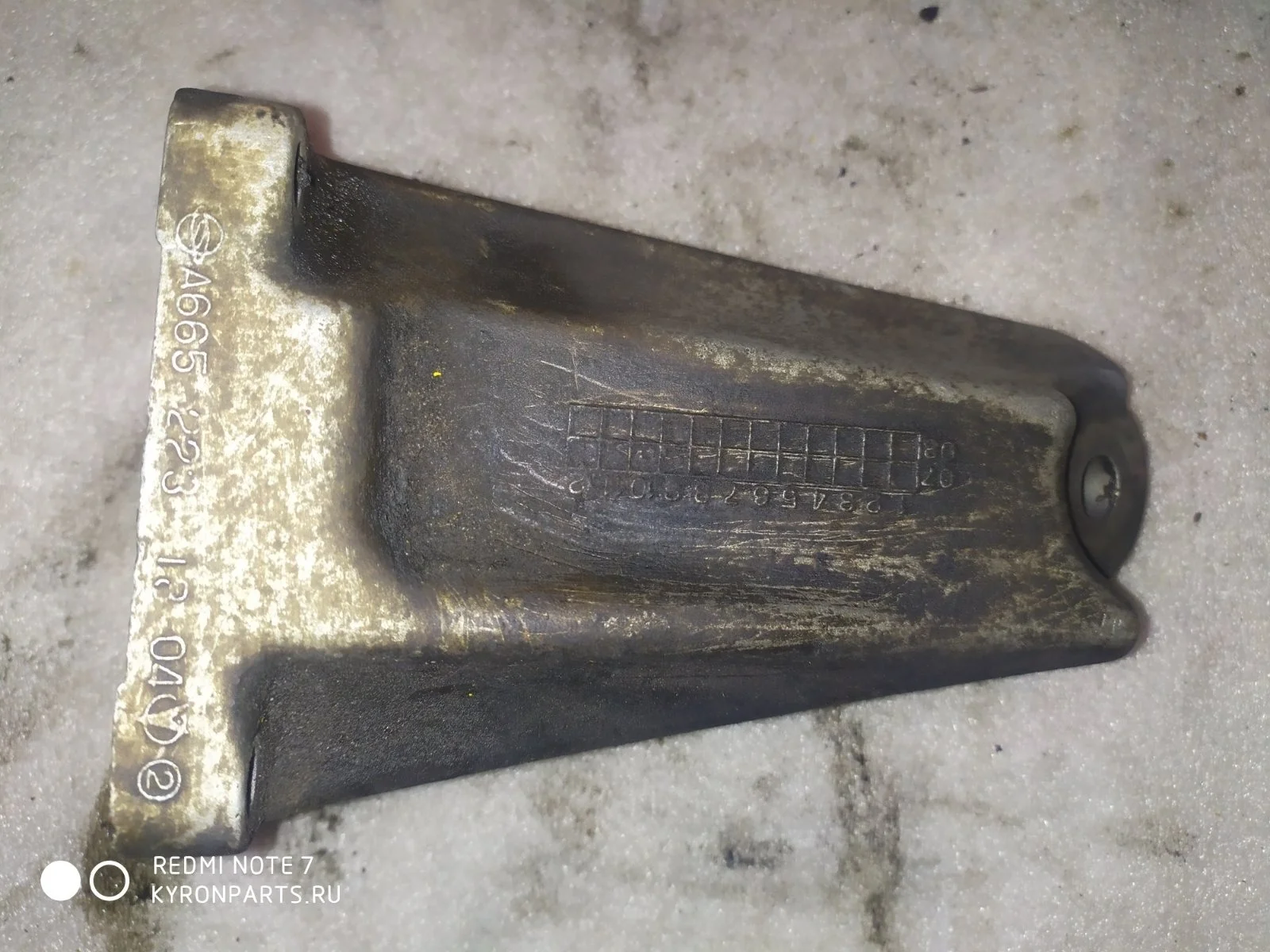 Кронштейн крепления двигателя Ssangyong Kyron