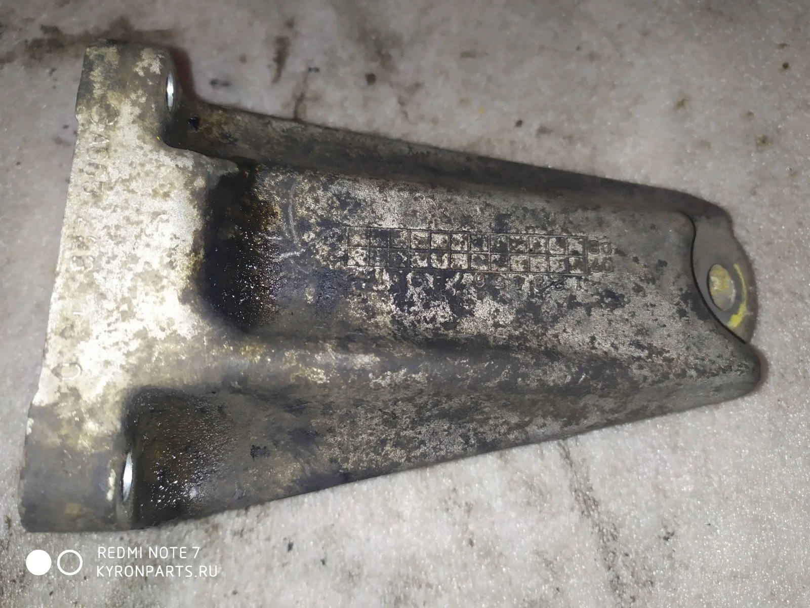 Кронштейн крепления двигателя Ssangyong Kyron