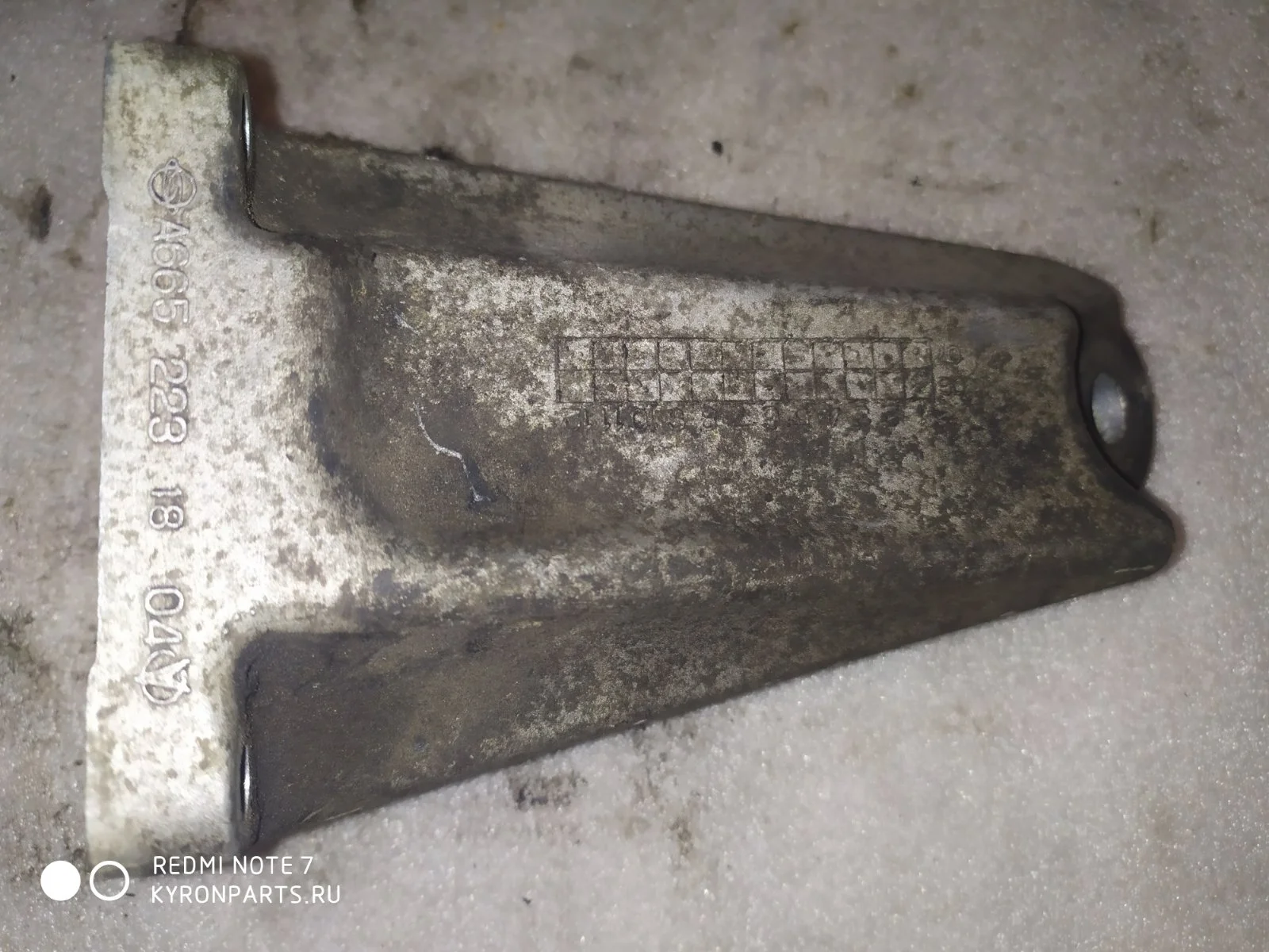 Кронштейн крепления двигателя Ssangyong Kyron