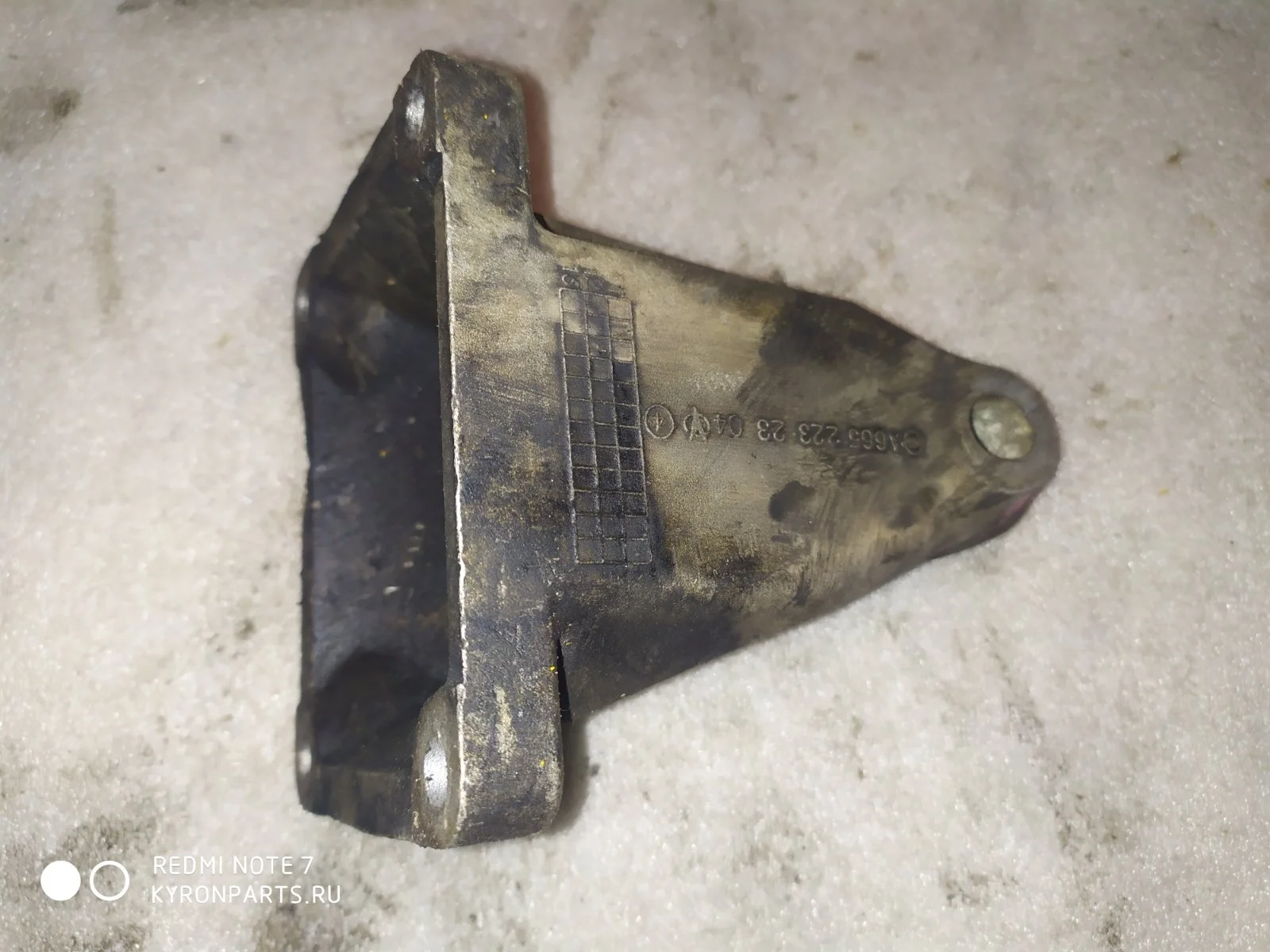 Кронштейн крепления двигателя Ssangyong Kyron