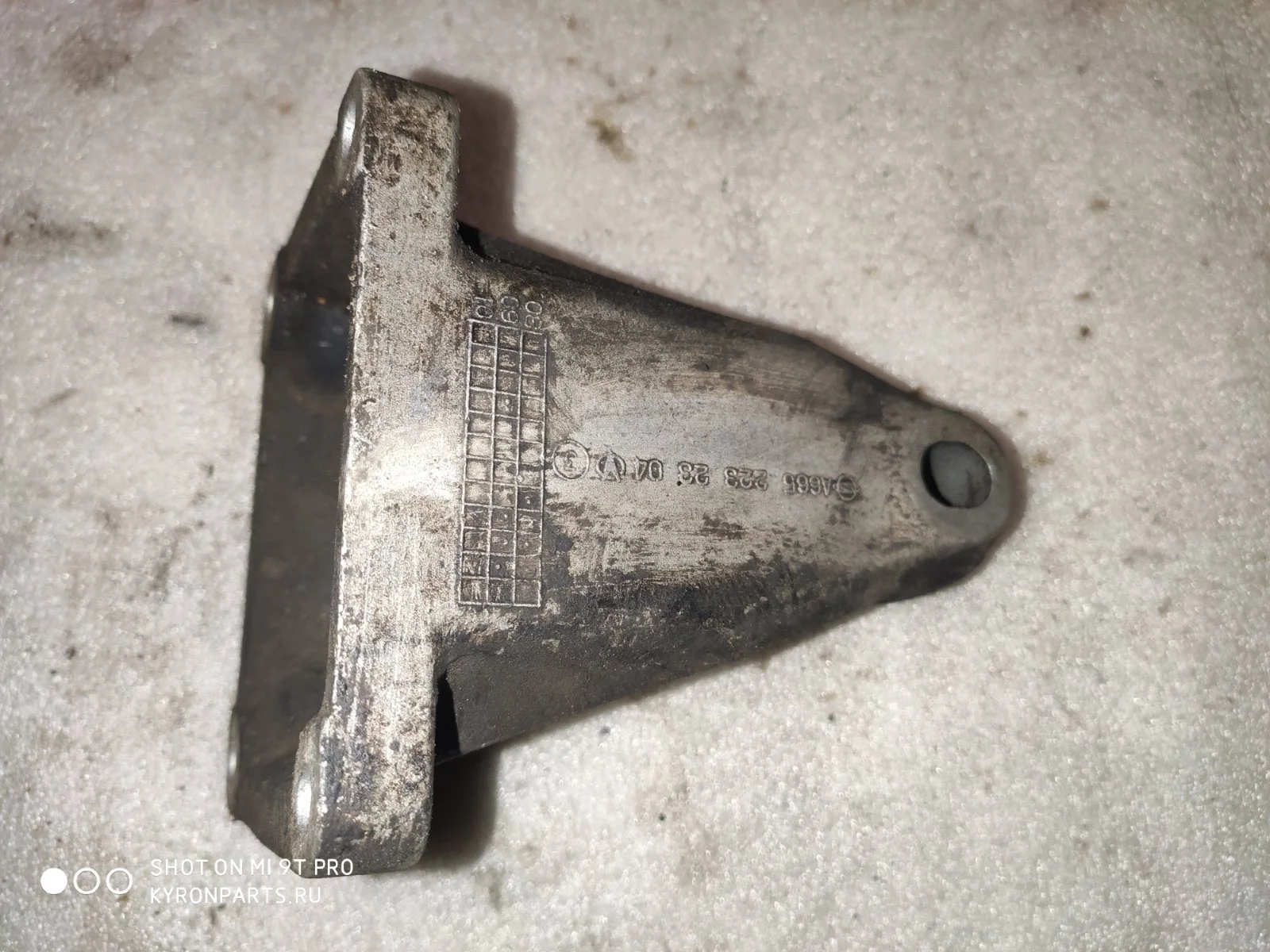 Кронштейн крепления двигателя Ssangyong Kyron