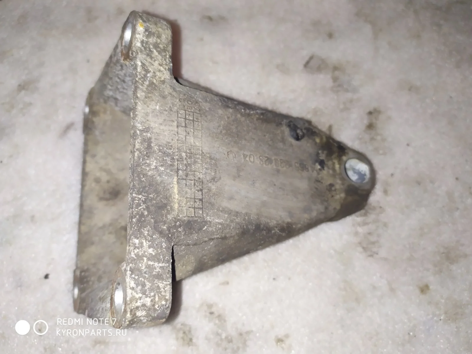 Кронштейн крепления двигателя Ssangyong Kyron