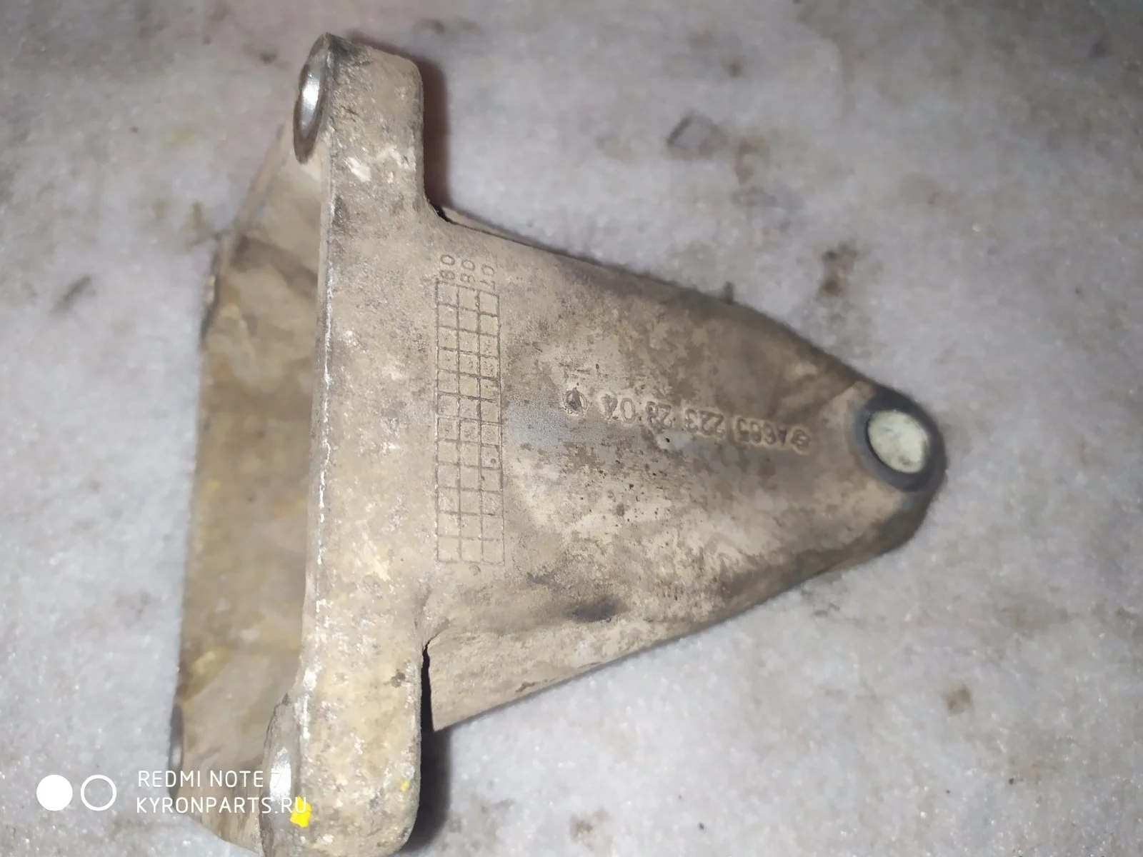 Кронштейн крепления двигателя Ssangyong Kyron