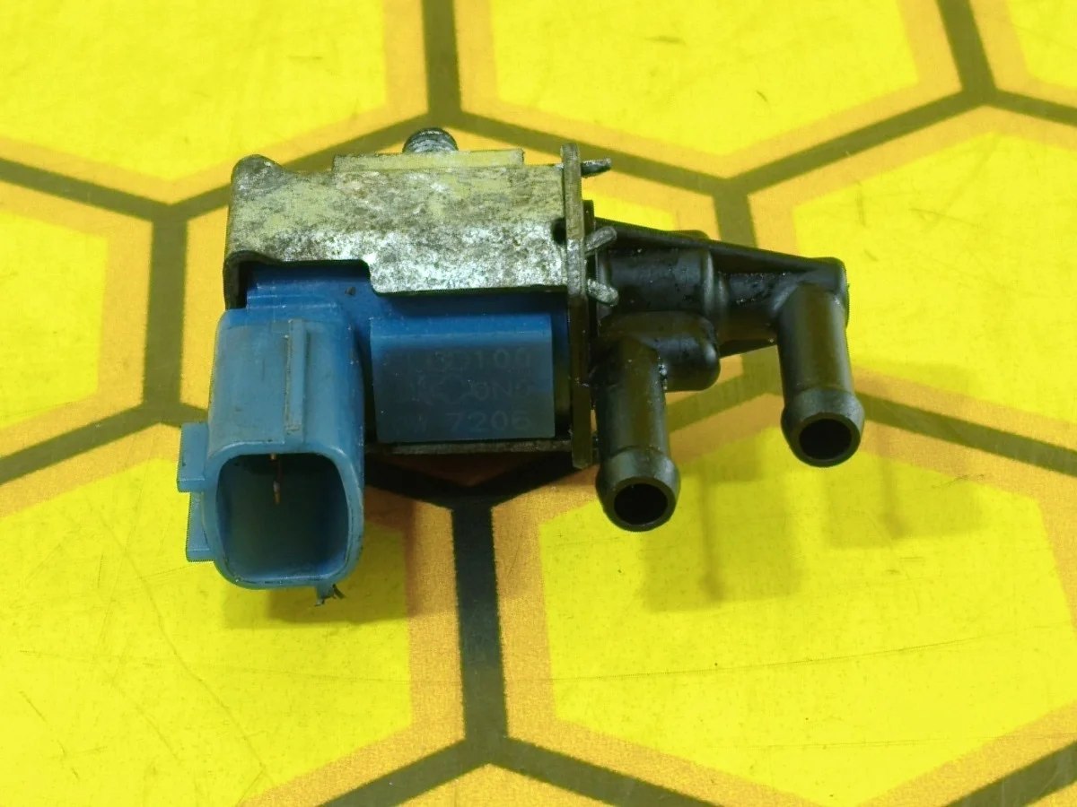 Клапан вакуумный Nissan Almera Classic 2007 1493095F0A B10 QG16